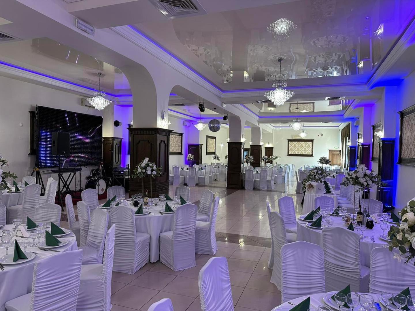 Hotel Turist Fălticeni Exteriér fotografie