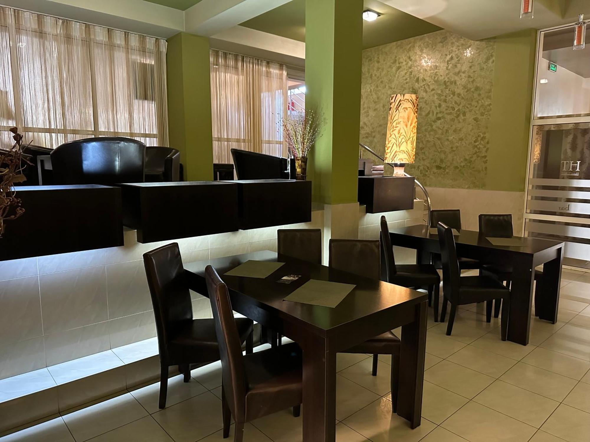 Hotel Turist Fălticeni Exteriér fotografie