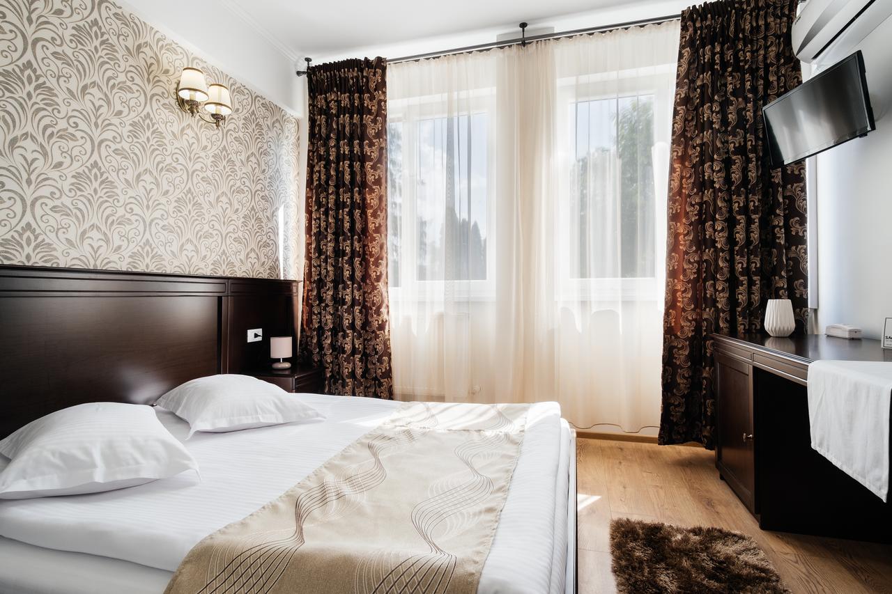 Hotel Turist Fălticeni Exteriér fotografie