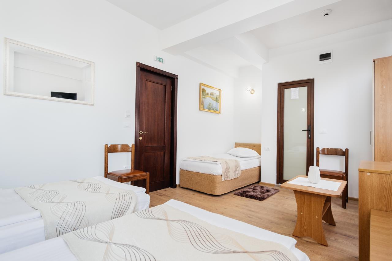 Hotel Turist Fălticeni Exteriér fotografie