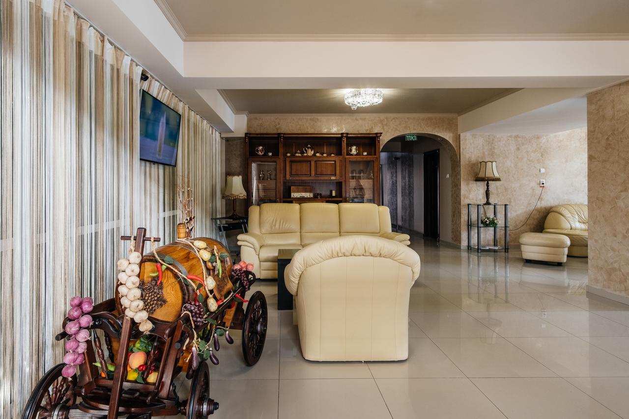 Hotel Turist Fălticeni Exteriér fotografie